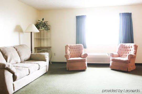 Commodore Perry Inn & Suites Port Clinton Pokoj fotografie