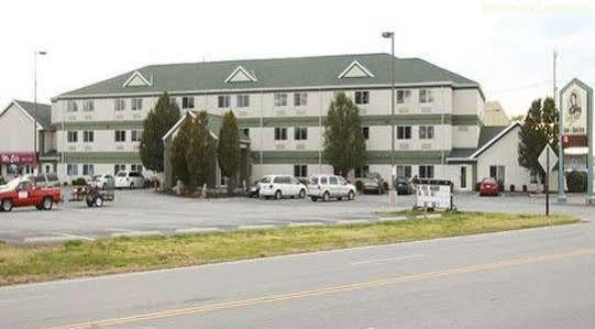Commodore Perry Inn & Suites Port Clinton Exteriér fotografie
